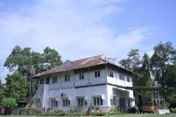 Thengal Manor