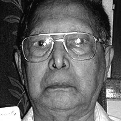 Kesab Chandra Gogoi Biography - Former Chief Minister Of Assam, Life, Career, Family And Achievements — famous personality from Assam