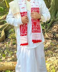 What Is The Traditional Dress Of Assamese Men And Its Cultural Significance In Assam? — Assam general knowledge article
