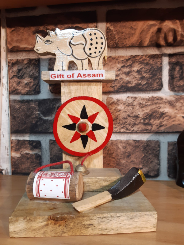 Best Local Souvenirs And Gifts To Buy From Assam For Friends & Family, Assamese Tea, Muga Silk, Jaapi Hat, Traditional Handicrafts. — Assam general knowledge article