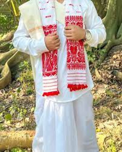 What Is The Traditional Dress Of Assamese Men And Its Cultural Significance In Assam?