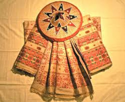 What Are The Best Handloom Shopping Destinations In Assam To Buy Authentic Muga And Pat Silk, Mekhela Chadors, And Assamese Handicrafts? - General Knowledge of Assam