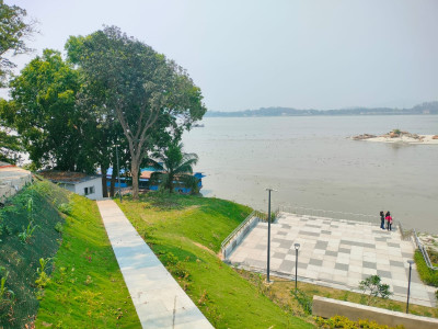 Brahmaputra Riverfront Park Uzan Bazar Photo