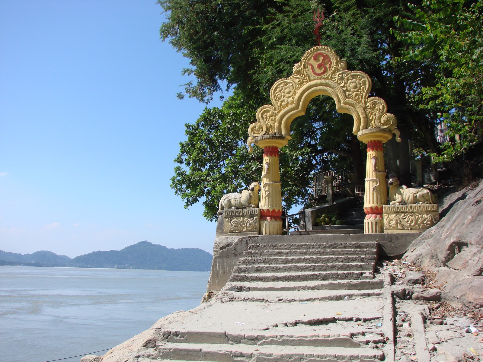 Umananda Temple, Guwahati - A Sacred Jewel On The Brahmaputra tourist place in Assam